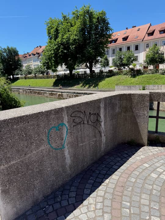 Gallusovo nabrežje 25
