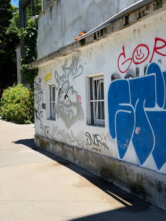 Grudnovo nabrežje