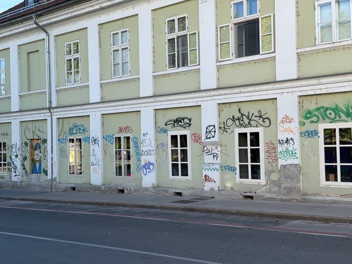 Rozmanova ulica 1