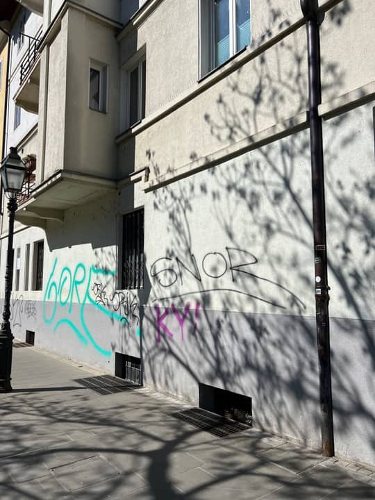 Hribarjevo nabrežje