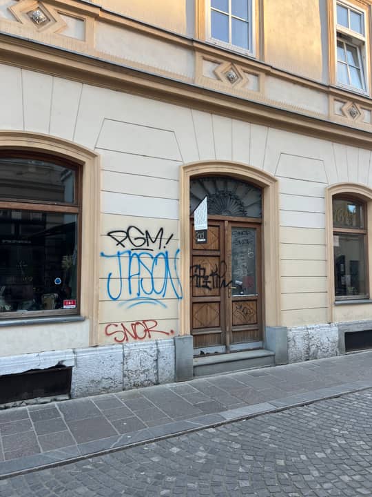 Resljeva cesta 1