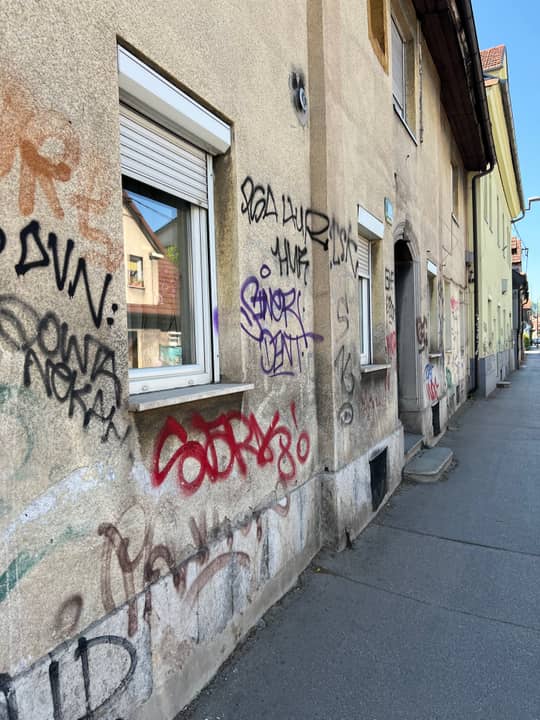 Šmartinska cesta 15a