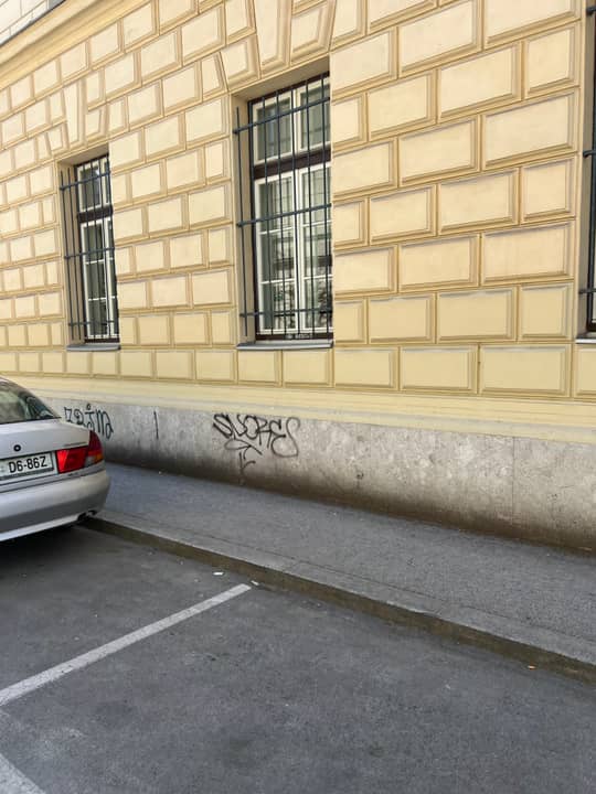 Prisojna ulica 1