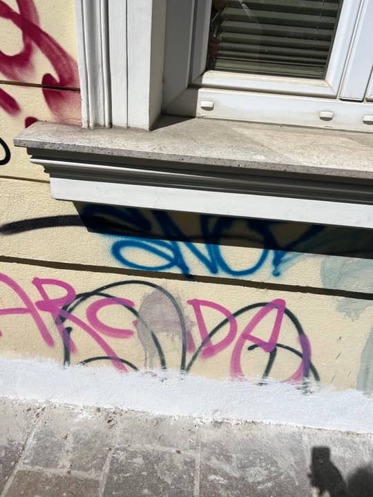 Petkovškovo nabrežje