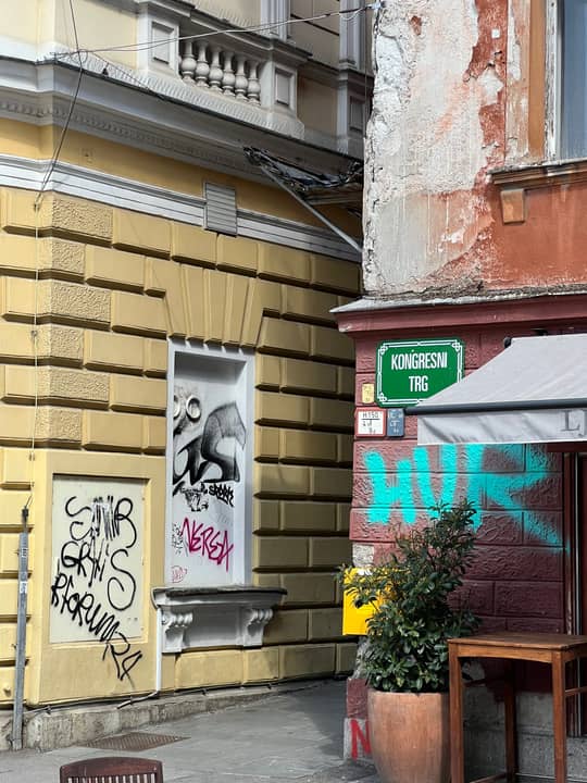 Kongresni trg 10